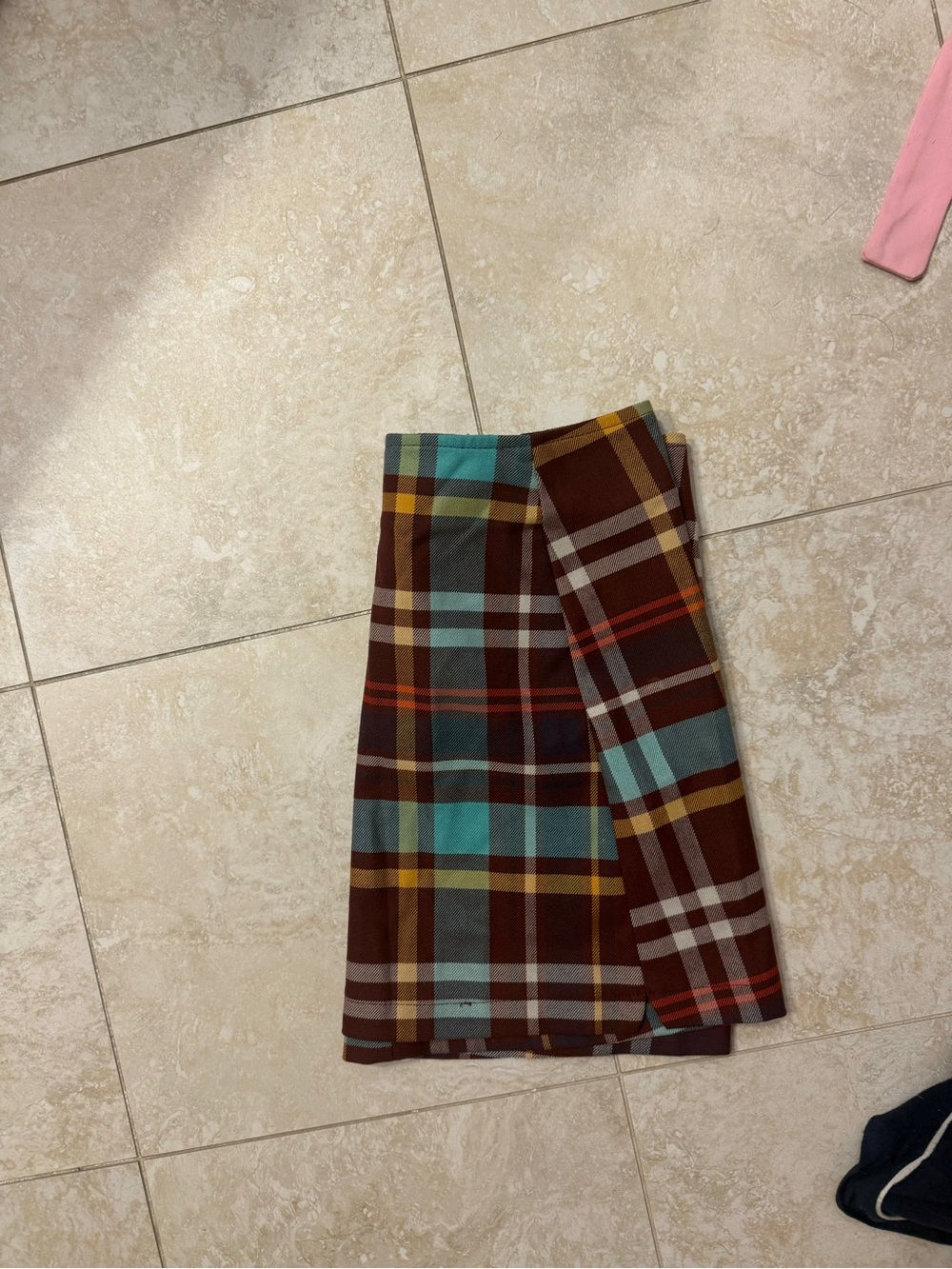 Urban Outfitters petite brown, teal, and beige plaid mini skirt in XS #plaid - Picture 4 of 4